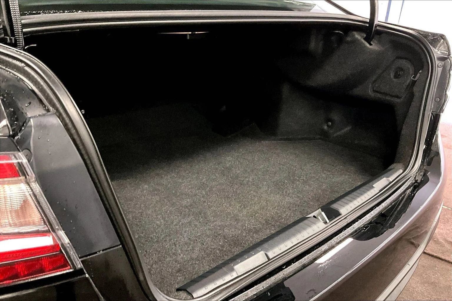 Used 2020 Subaru Legacy w/ Alloy Wheel Package image 33