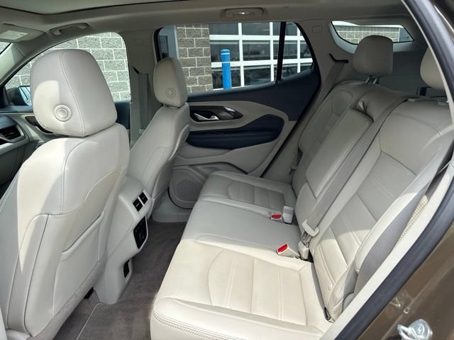 Used 2023 GMC Terrain Denali w/ Denali Premium Package AWD/4WD image 32
