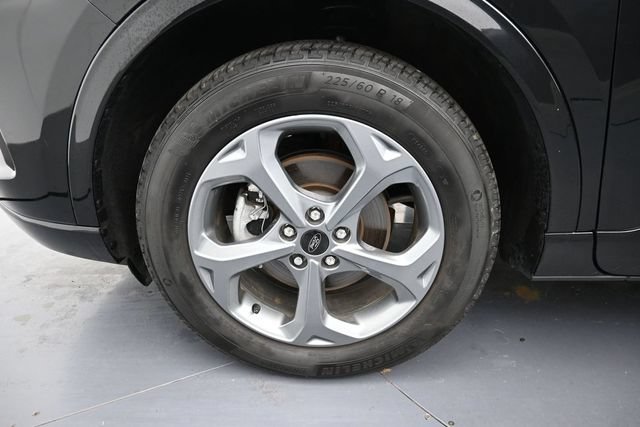 Certified 2024 Ford Escape ST-Line w/ Tech Pack #1 AWD/4WD image 9