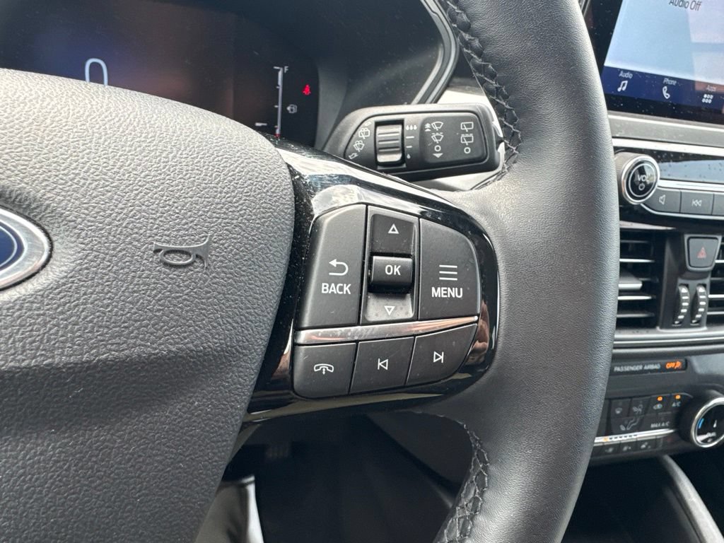 Certified 2024 Ford Escape Active AWD/4WD image 19