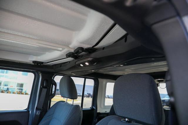 Used 2025 Jeep Wrangler Sport image 19