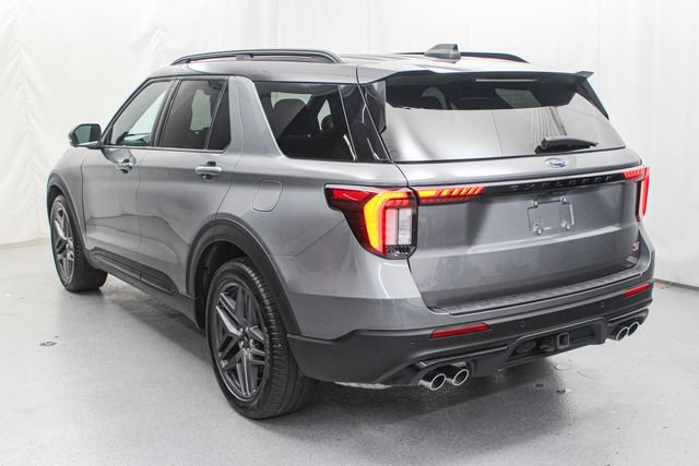 Certified 2025 Ford Explorer ST AWD/4WD image 6
