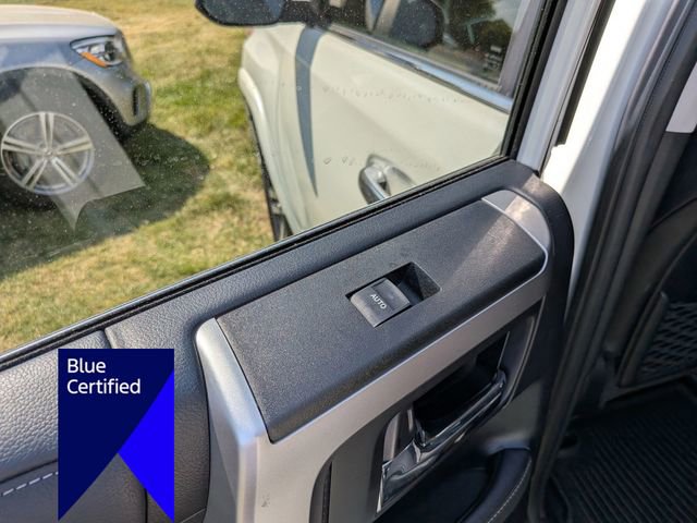Used 2023 Toyota 4Runner Limited AWD/4WD image 27