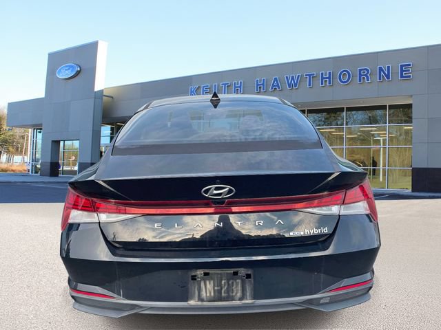 Used 2022 Hyundai Elantra Blue FWD image 5