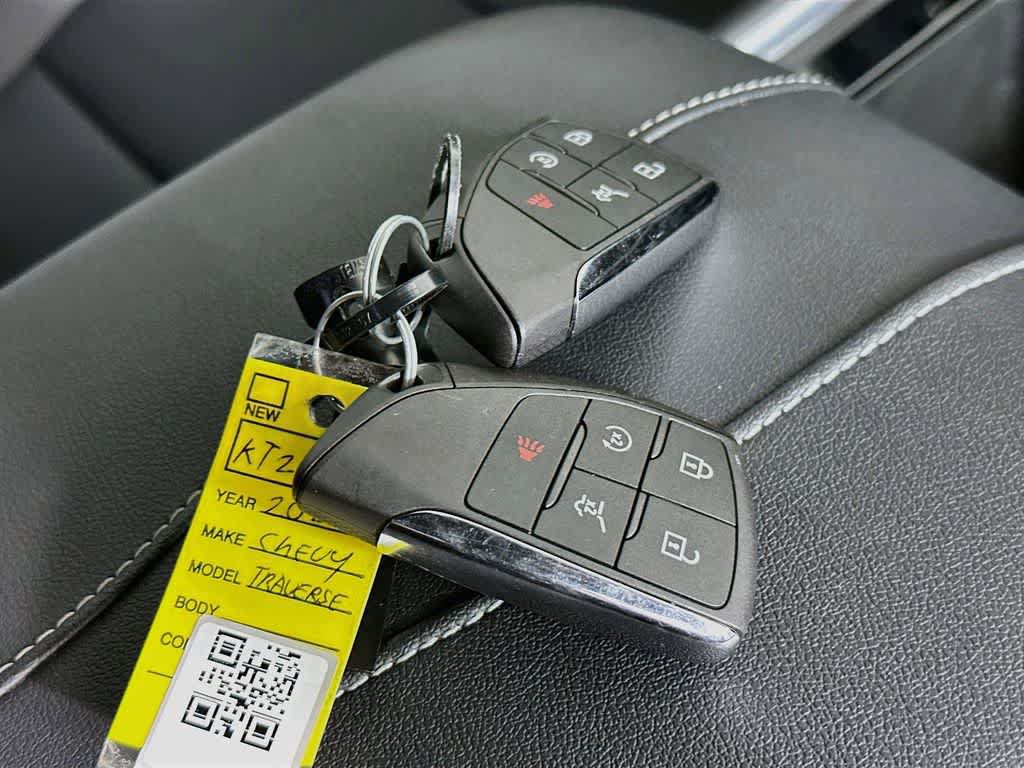 Used 2025 Chevrolet Traverse LT w/ Driver Confidence Package FWD image 22