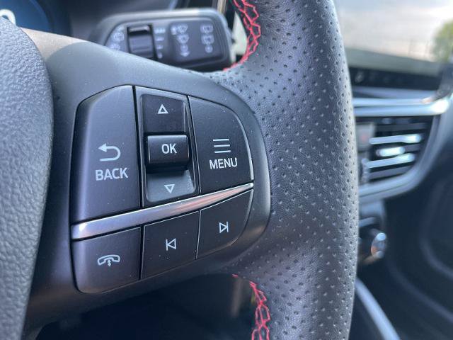 Certified 2025 Ford Escape ST-Line Elite AWD/4WD image 17