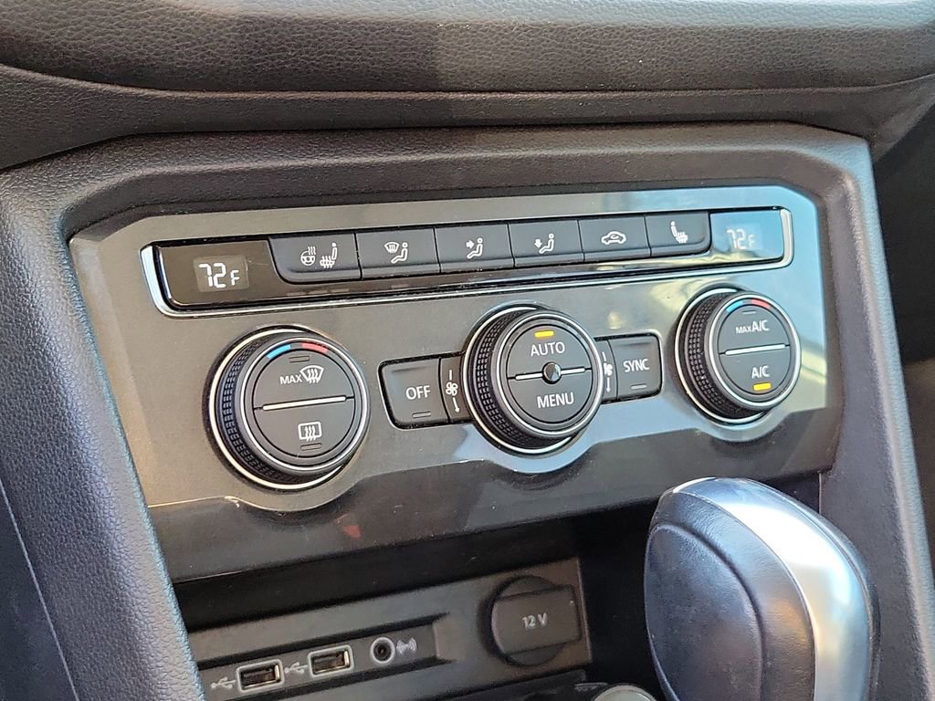 Used 2019 Volkswagen Tiguan SEL Premium image 31
