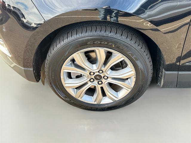 Certified 2024 Ford Edge Titanium image 22