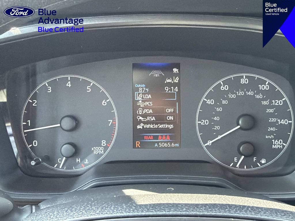 Used 2025 Toyota Corolla LE FWD image 29