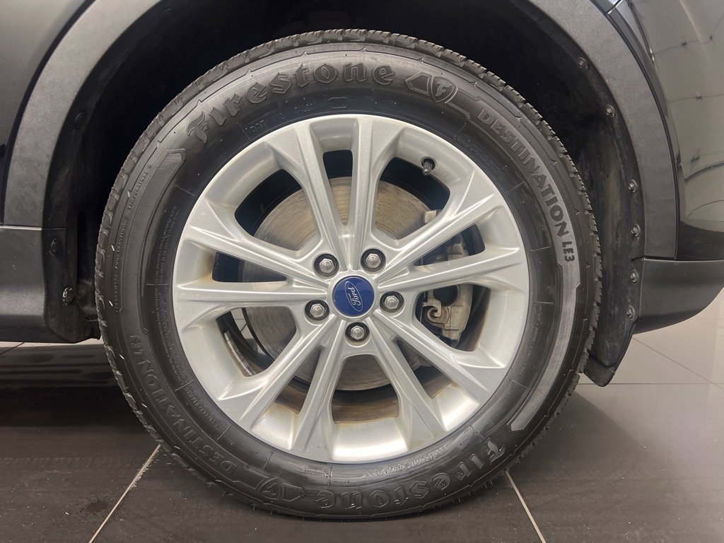 Certified 2018 Ford Escape SE w/ SE Sync 3 Package image 7