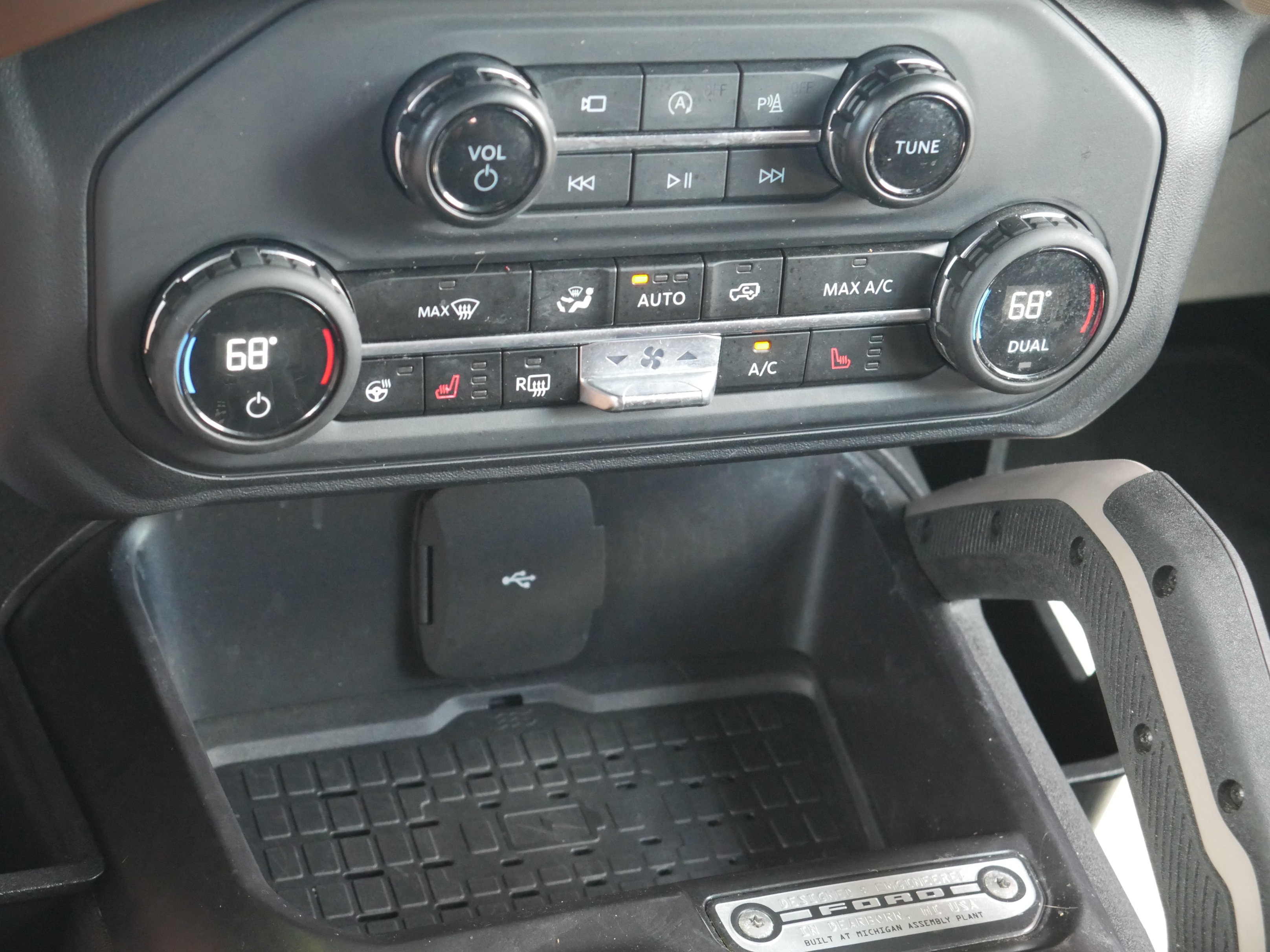 Certified 2024 Ford Bronco Outer Banks AWD/4WD image 15