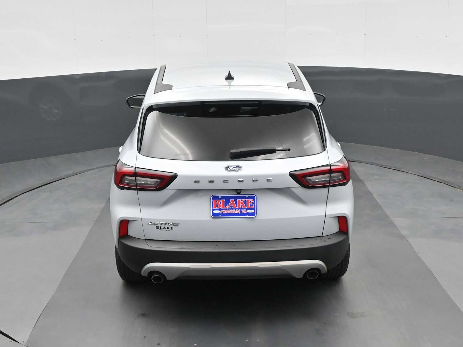 Certified 2025 Ford Escape Active w/ Cold Weather Package FWD image 17