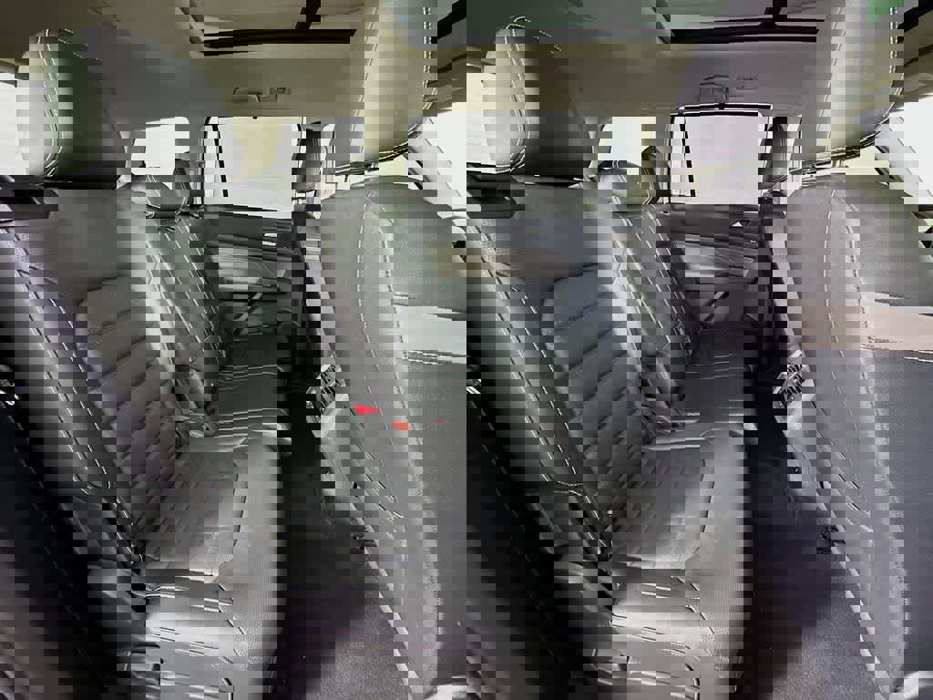 Used 2022 Volkswagen Atlas SEL Premium image 35