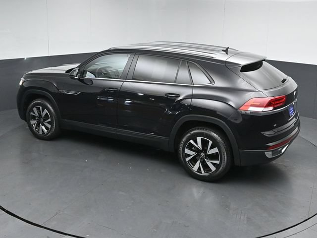 Used 2022 Volkswagen Atlas Cross Sport SE AWD/4WD image 47
