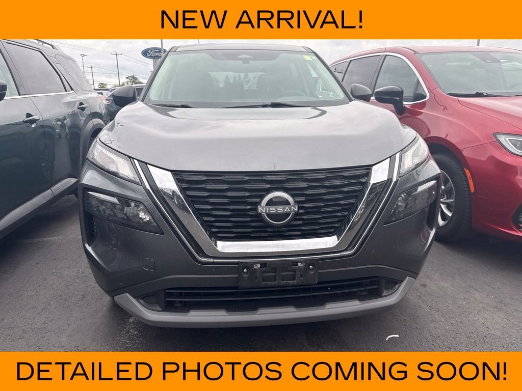 Used 2023 Nissan Rogue S AWD/4WD image 1