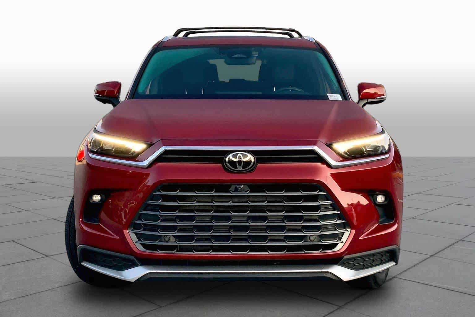 Used 2024 Toyota Grand Highlander AWD Hybrid image 4