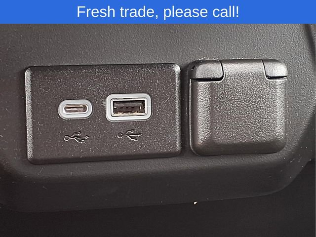 Used 2021 Chevrolet Silverado 1500 Custom Trail Boss AWD/4WD image 15
