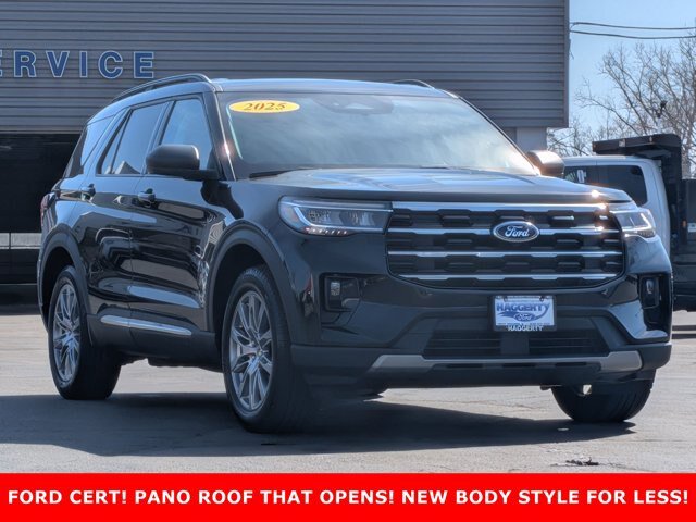 Certified 2025 Ford Explorer Active w/ Active Comfort Package AWD/4WD image 3