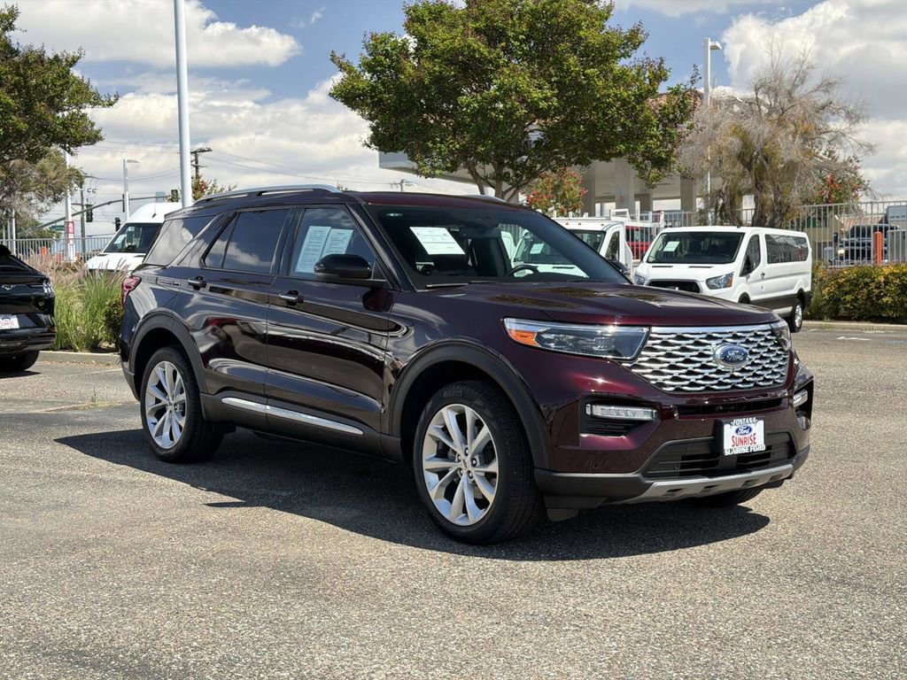 Certified 2023 Ford Explorer Platinum w/ Class IV Trailer Tow Package image 5
