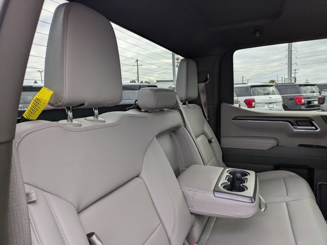 Used 2025 GMC Sierra 1500 SLT AWD/4WD image 31