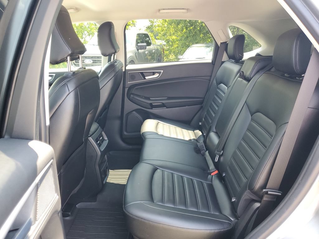Certified 2023 Ford Edge SEL w/ Convenience Package AWD/4WD image 16