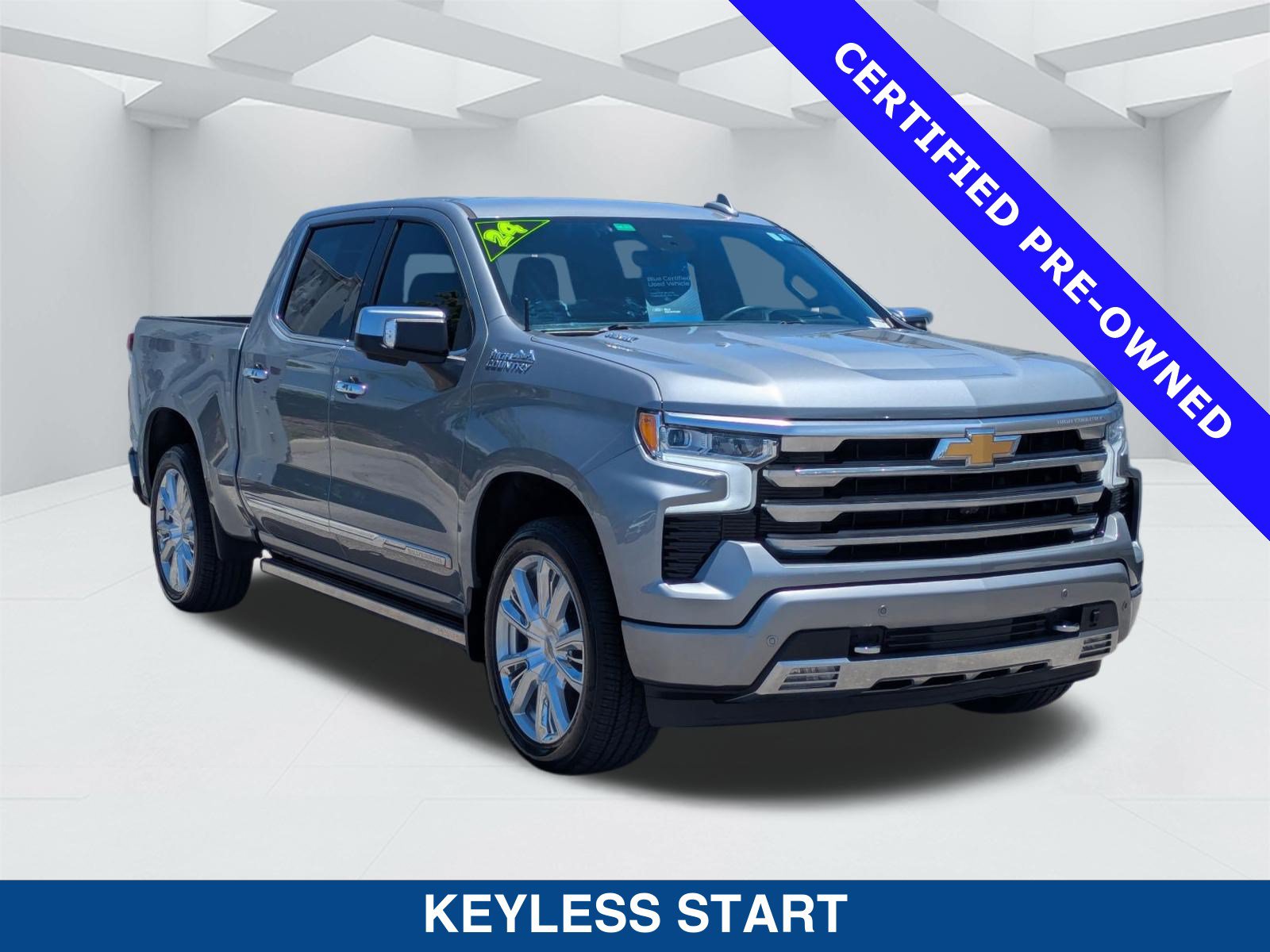 Used 2024 Chevrolet Silverado 1500 High Country w/ Technology Package AWD/4WD image 2