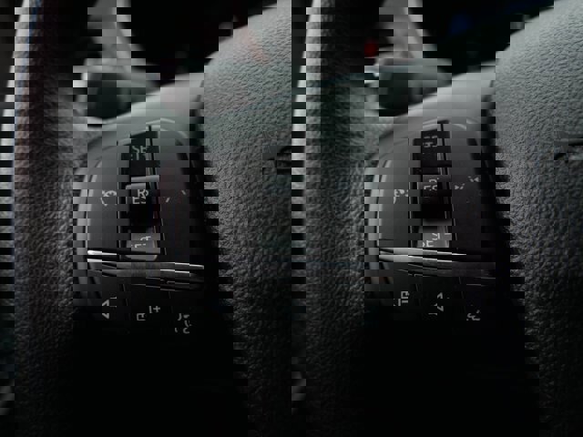 Certified 2025 Ford Escape Active image 19