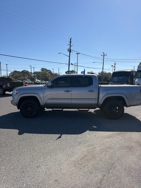 Used 2021 Toyota Tacoma SR5 image 8