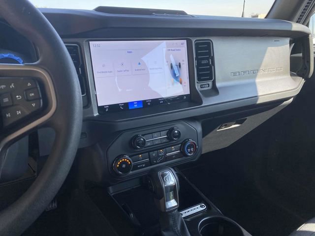 Certified 2025 Ford Bronco Base image 24