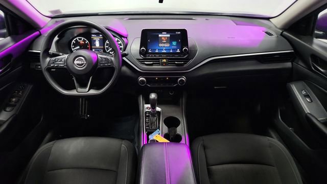 Used 2025 Nissan Altima 2.5 S FWD image 18