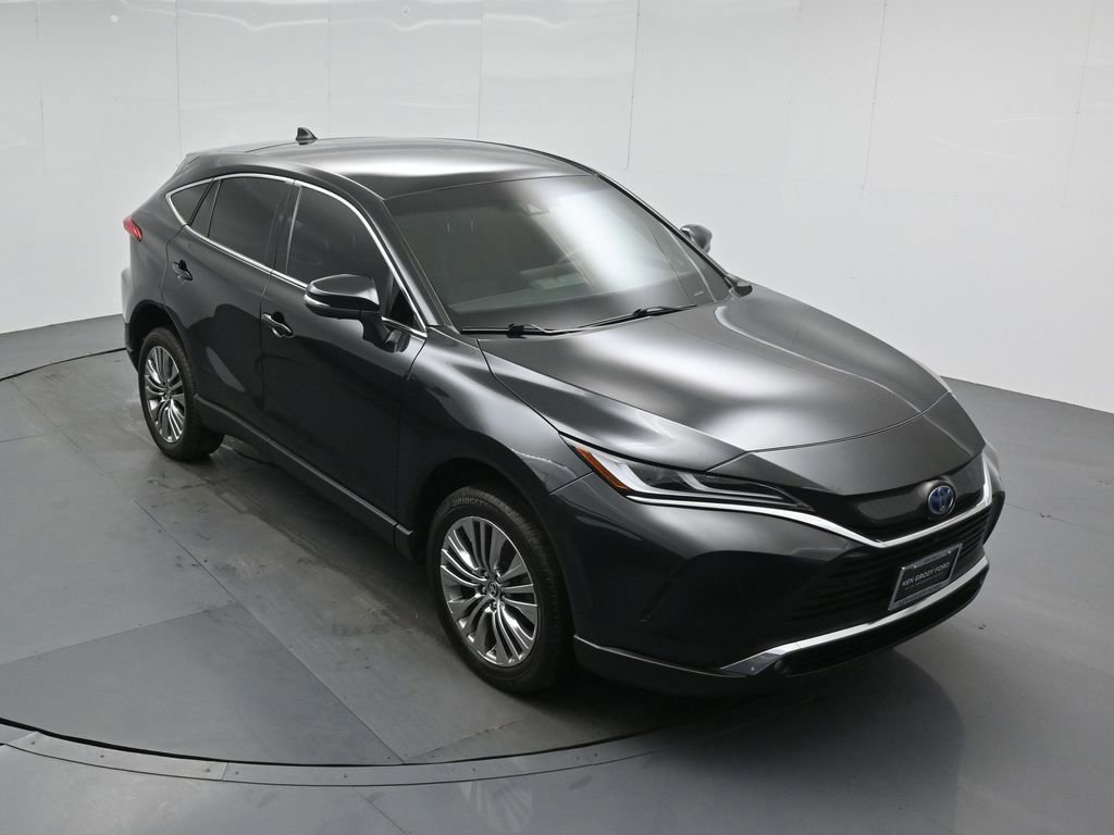 Used 2024 Toyota Venza Limited image 4