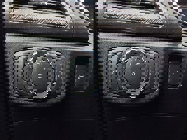 Certified 2020 Ford Fusion SE image 18