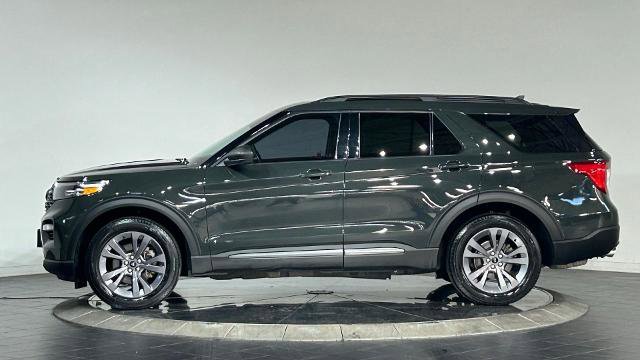 Certified 2021 Ford Explorer XLT w/ Equipment Group 202A AWD/4WD image 6