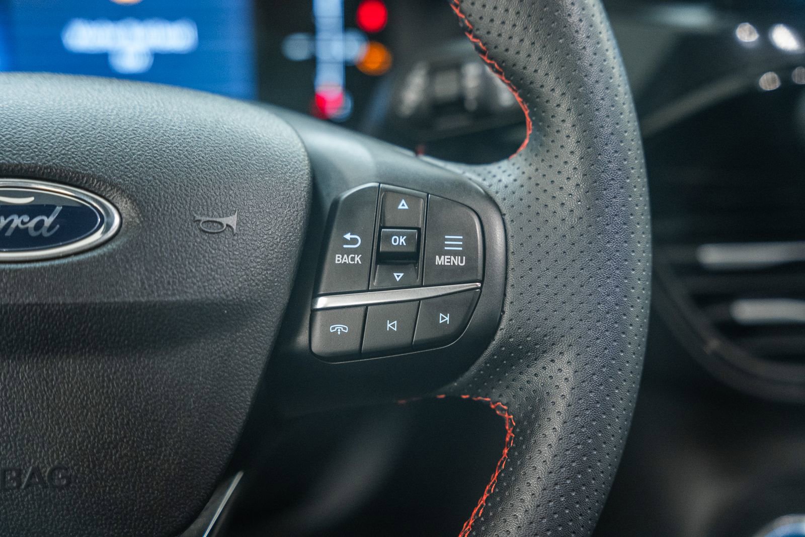 Certified 2025 Ford Escape ST-Line image 34