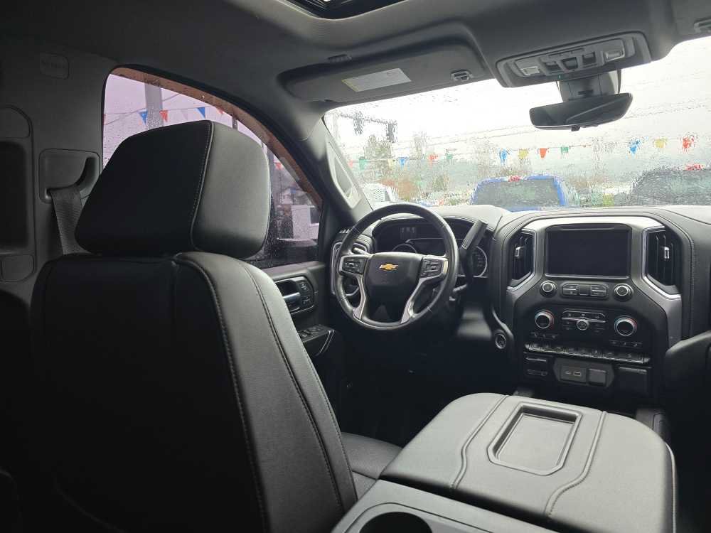 Used 2021 Chevrolet Silverado 3500 LTZ w/ LTZ Premium Package image 10