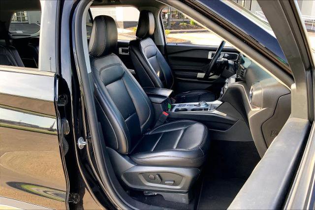 Certified 2020 Ford Explorer XLT w/ Equipment Group 202A RWD image 9