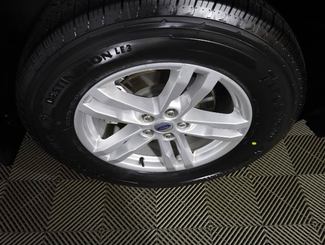 Certified 2023 Ford Explorer XLT w/ Equipment Group 202A AWD/4WD image 40