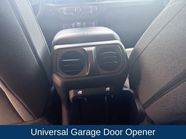 Used 2024 Jeep Wrangler Unlimited image 26