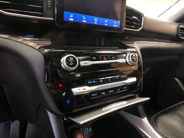 Certified 2022 Ford Explorer Limited w/ Equipment Group 301A AWD/4WD image 17
