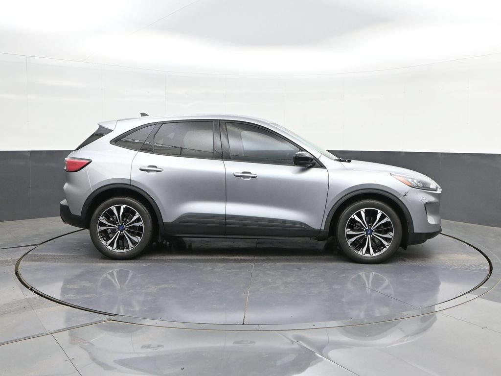 Certified 2022 Ford Escape SE w/ SE Sport Appearance Package FWD image 23