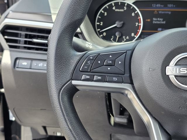 Used 2024 Nissan Altima 2.5 SV FWD image 24