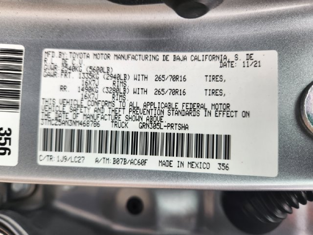 Used 2022 Toyota Tacoma TRD Off-Road w/ TRD Premium Off Road Package AWD/4WD image 27