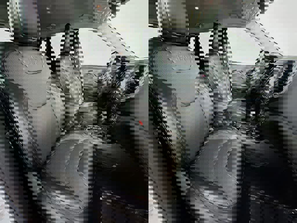 Used 2023 Jeep Cherokee Altitude Lux image 18