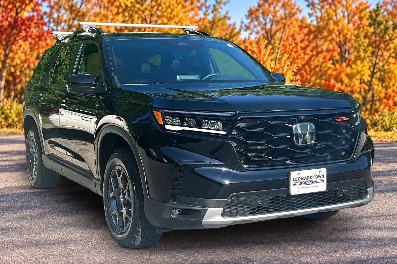 Used 2023 Honda Pilot TrailSport image 14