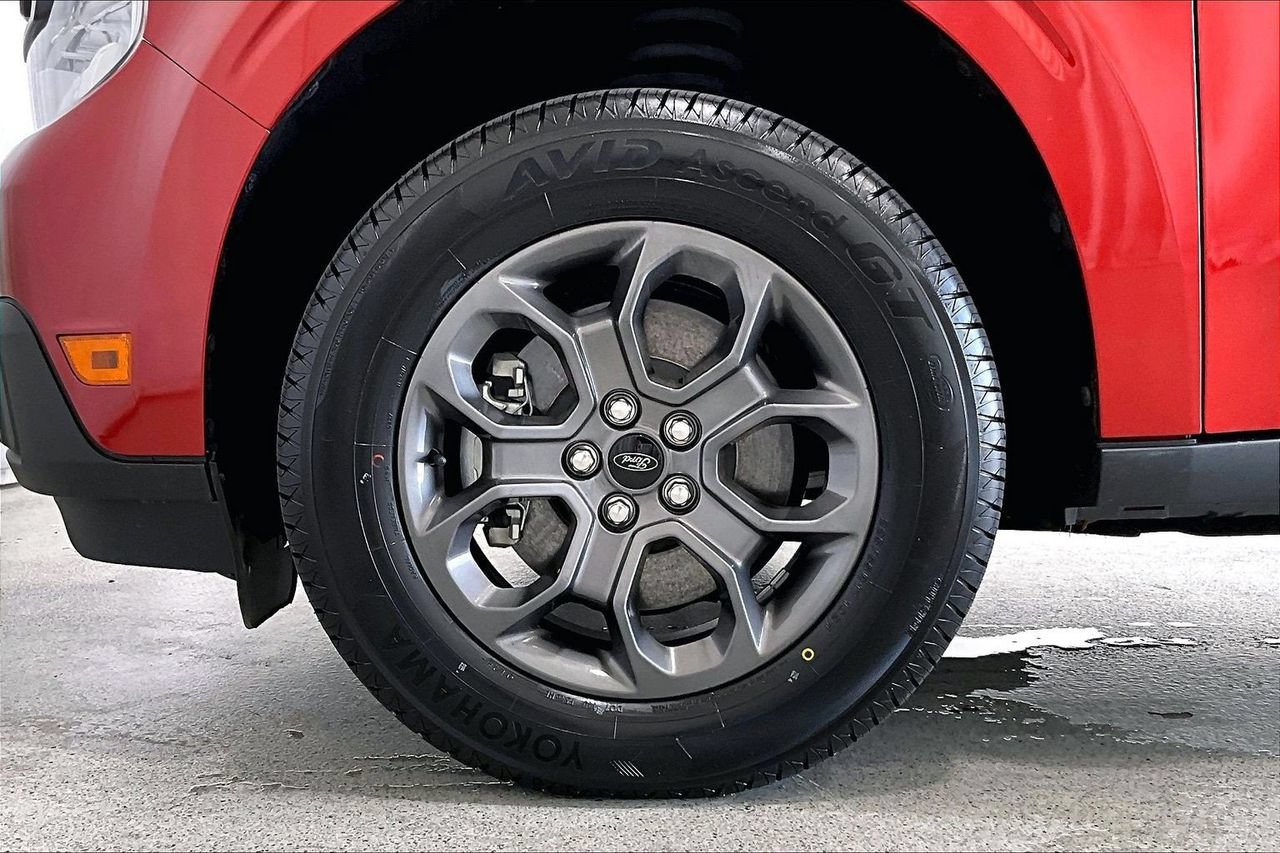 Certified 2023 Ford Maverick XLT FWD image 8