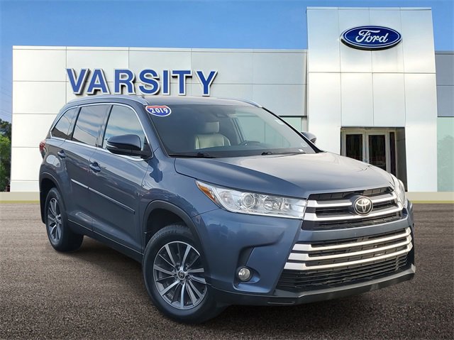 Used 2019 Toyota Highlander XLE image 4