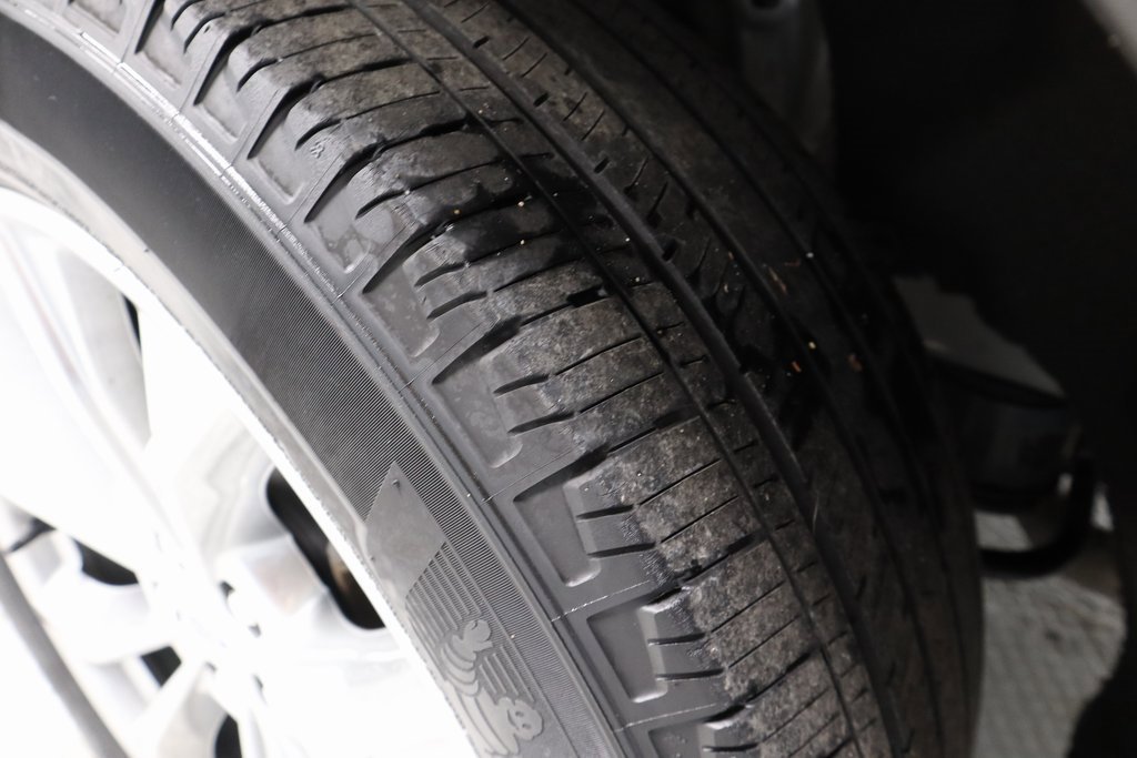 Certified 2023 Ford Explorer XLT w/ Equipment Group 202A image 21