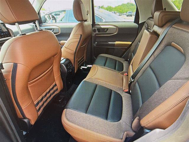 Certified 2025 Ford Bronco Sport Outer Banks w/ Outer Banks Tech Package+ AWD/4WD image 8