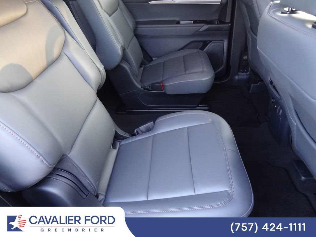 Certified 2026 Ford Explorer Active w/ Active Comfort Package AWD/4WD image 13