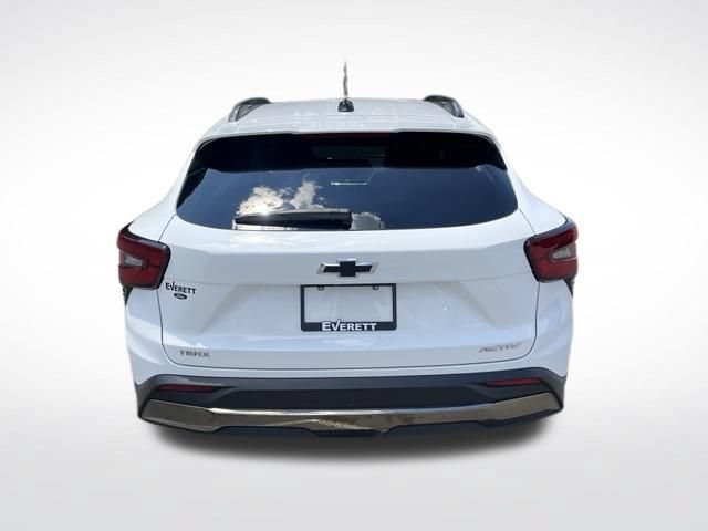 Used 2025 Chevrolet Trax ACTIV w/ Driver Confidence Package FWD image 8